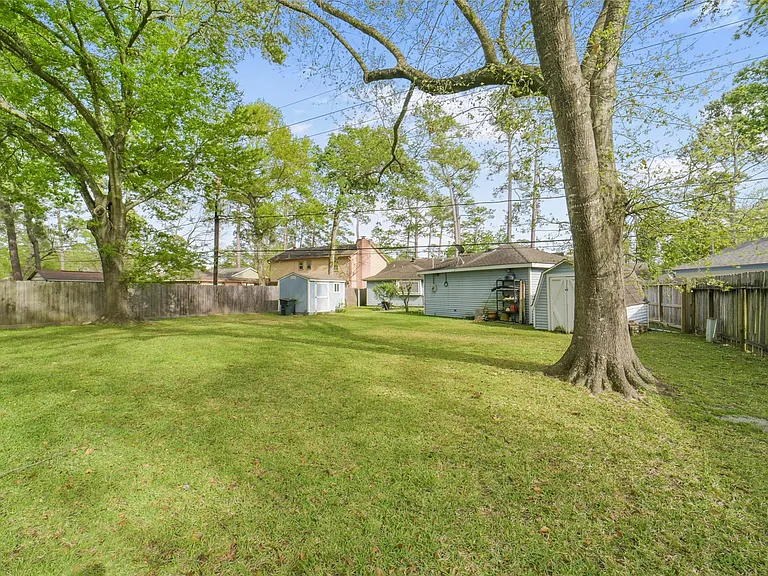 7818 Kleingreen Ln — Photo 44
