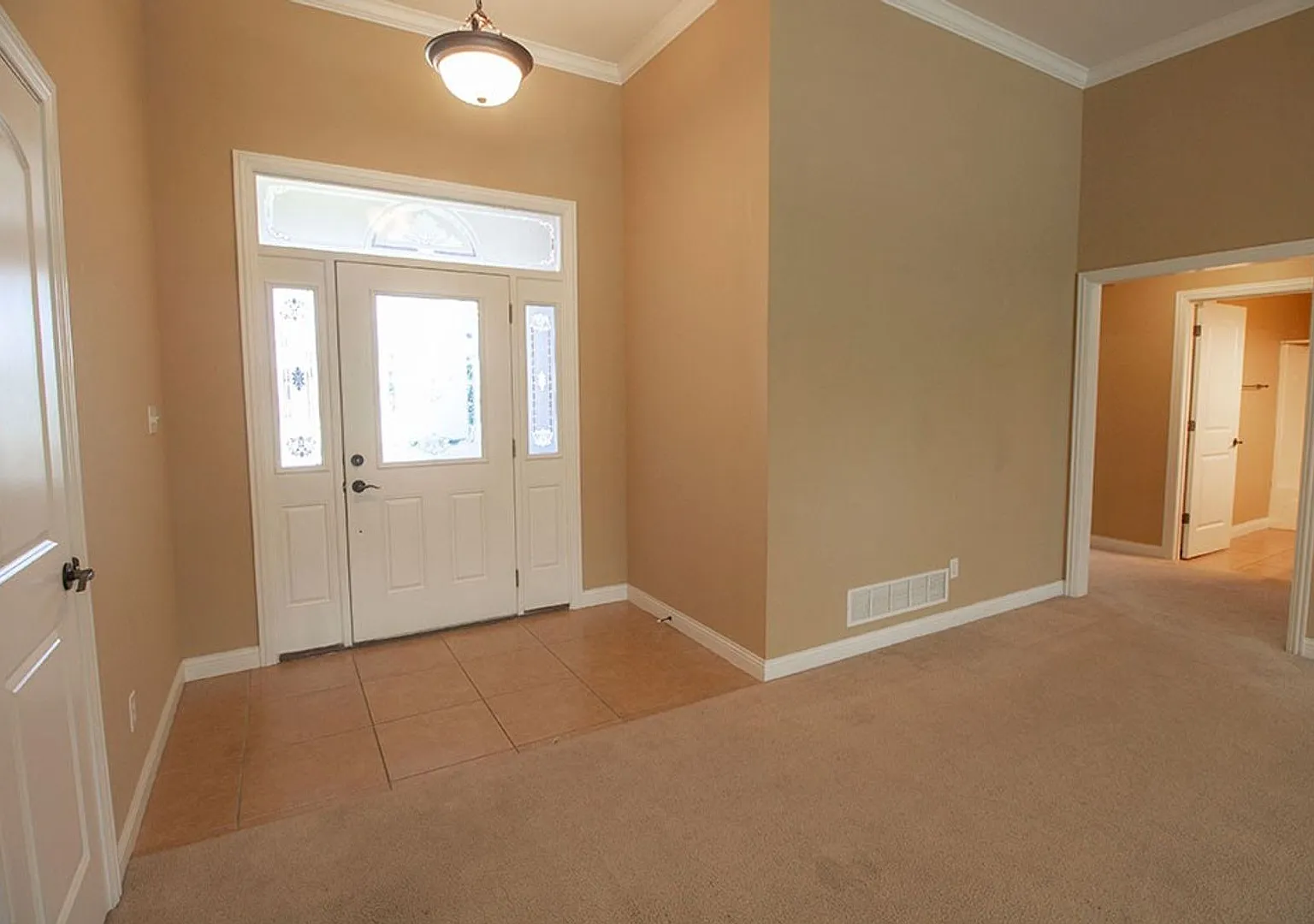 Supreme Residence For A Modern Lifestyle In This 3 Bedroom Home — Photo 2