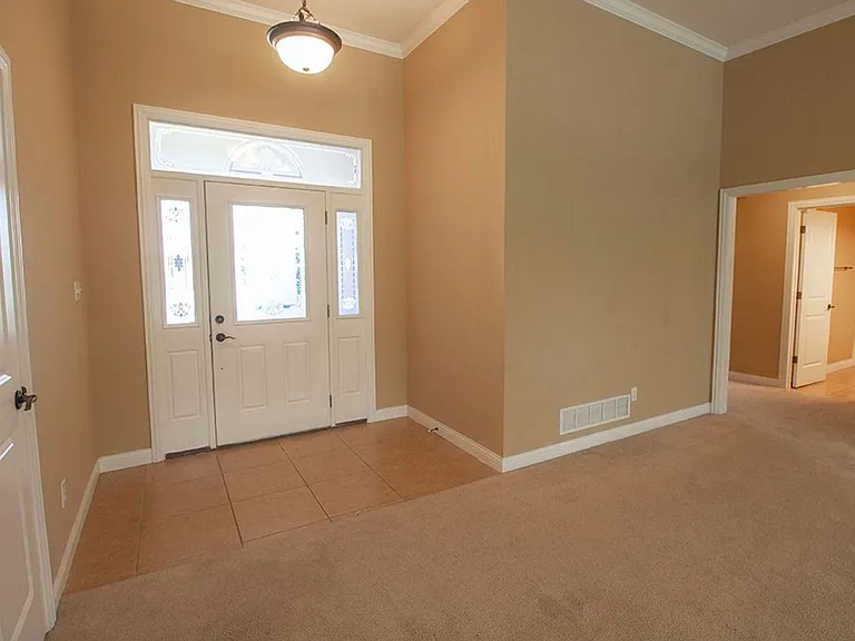 5305 Chamois Dr — Photo 2