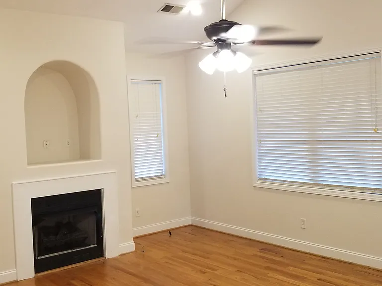 105 Rochester Rd — Photo 9