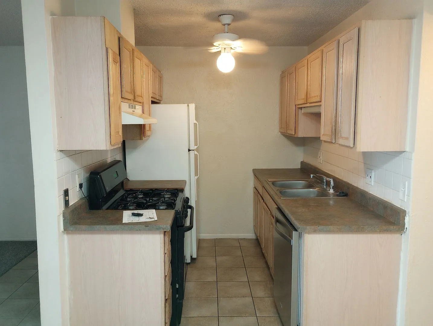 Expo 247 with 2 bed, 1 Bath, 800 SF with AC, and balcony — Photo 1