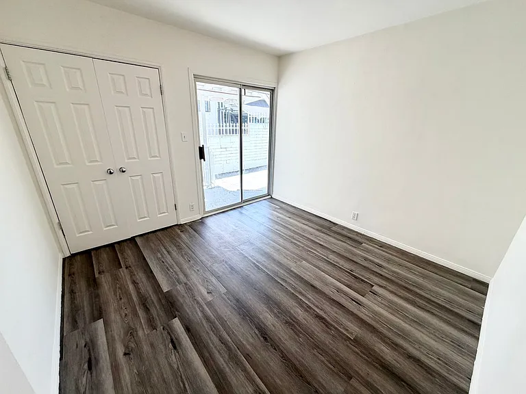 221 W Hammel St — Photo 14
