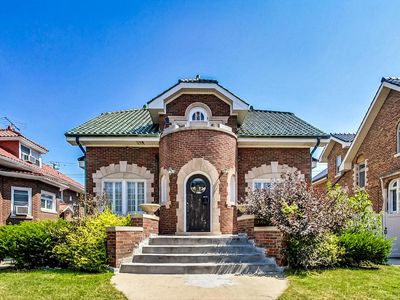 7102 Riverside Dr, Berwyn, IL, 60402