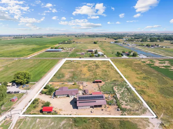 8627 Dewey Rd, Emmett, ID 83617
