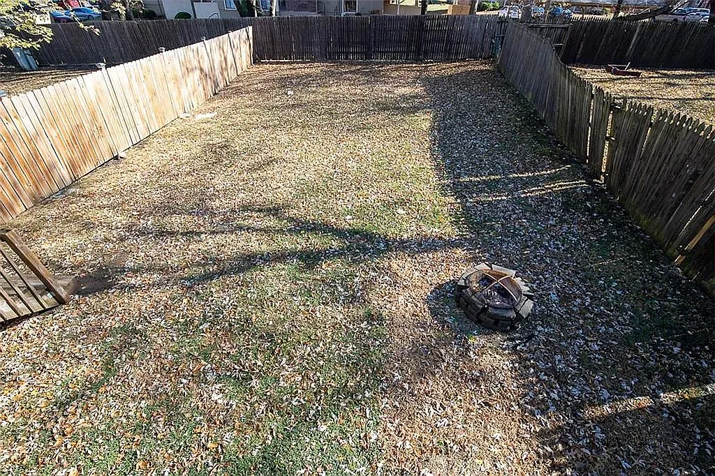 3 bed, 1650 sqft, $1,800 — Photo 2