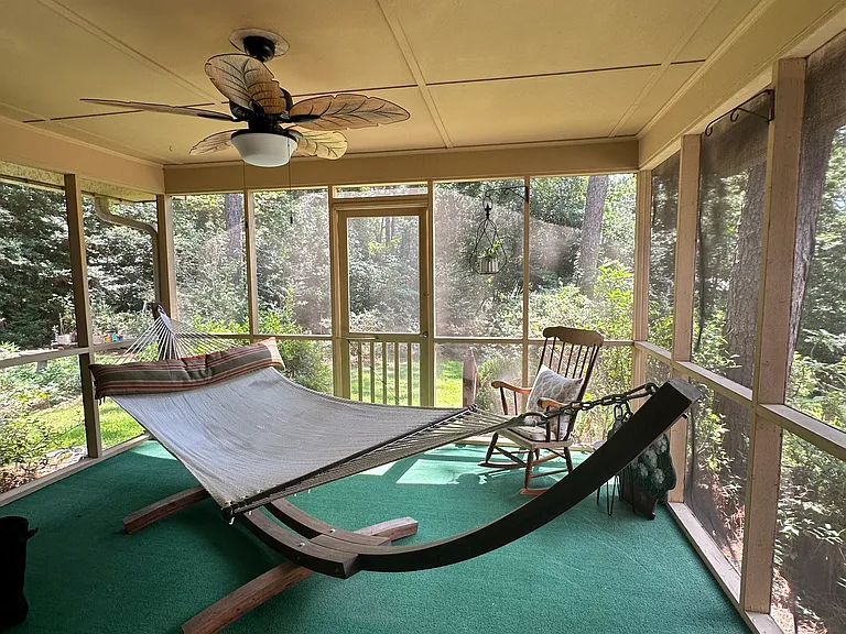 804 Valley View St — Photo 50