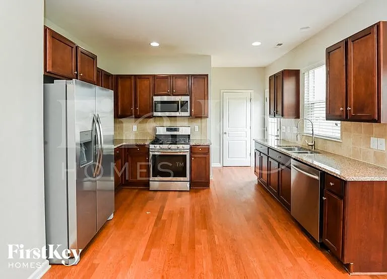 4637 Triumph Dr SW — Photo 8