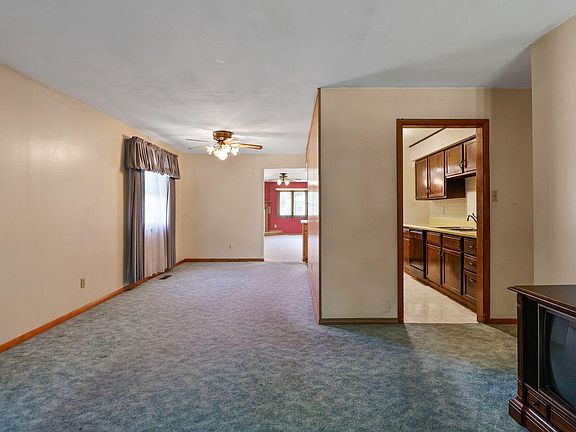 5th image of 2923 Drexel Dr