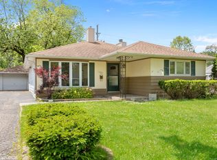 3005 Falcon Ct W, Rolling Meadows, IL 60008