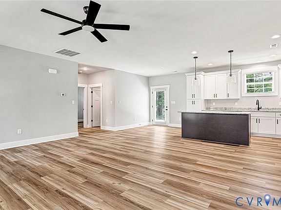 4th image of 3959 Cedar Plains Rd