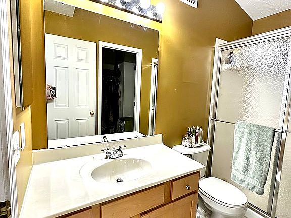 5th image of 3927 Crestside Ct