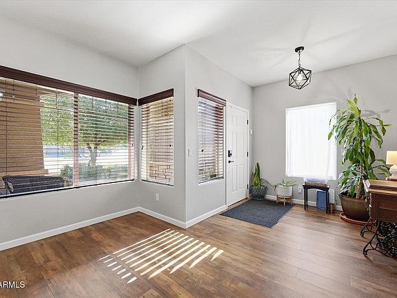 5th image of 43967 W SCENIC Drive