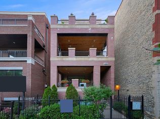 2852 N Racine Ave #3, Chicago, IL 60657
