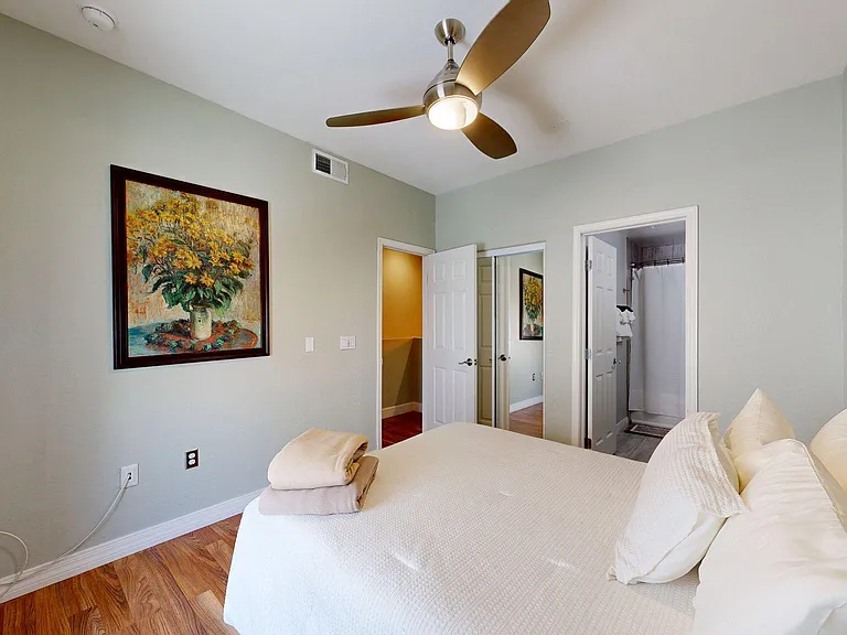 615 E Portland St #118 — Photo 17