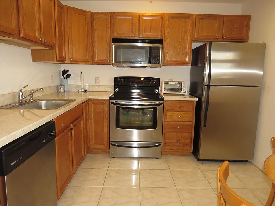 1st image of 2600 NE 1st Ln APT 401