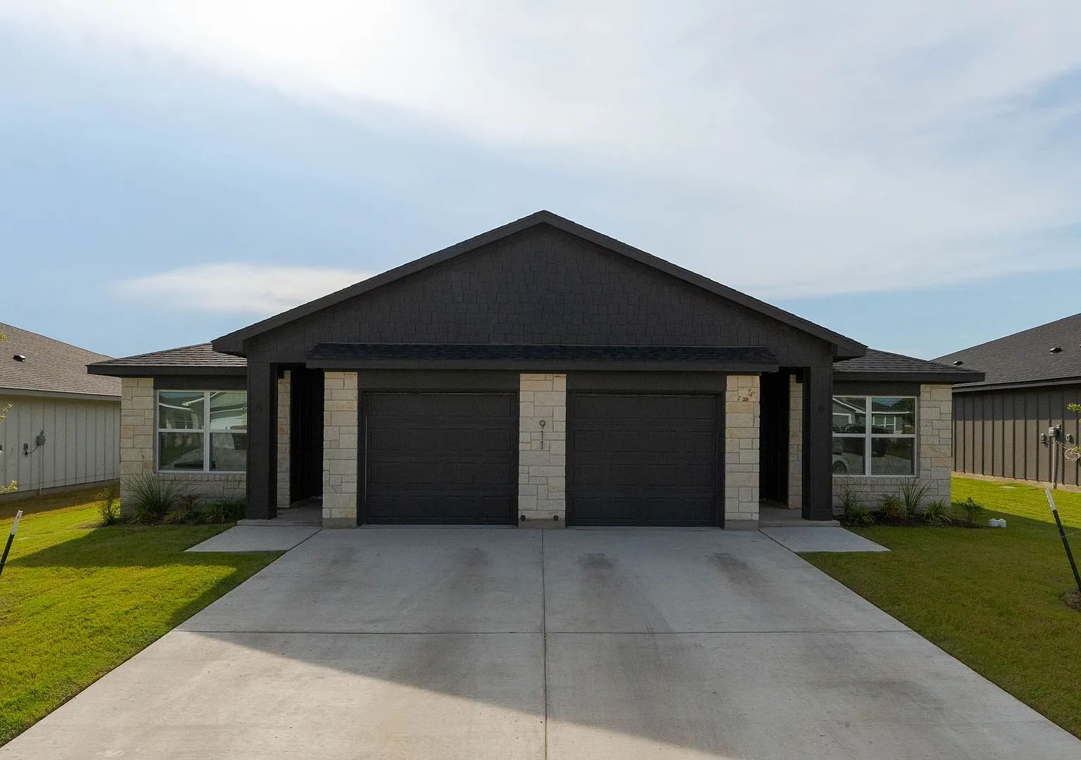 911 Cherry Laurel Ln. — Photo 1