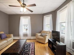 424 Robeson St #3F, Fall River, MA 02720