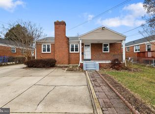 302 E Indian Spring Dr, Silver Spring, MD 20901