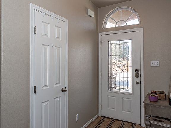 4th image of 6628 Amber Dr