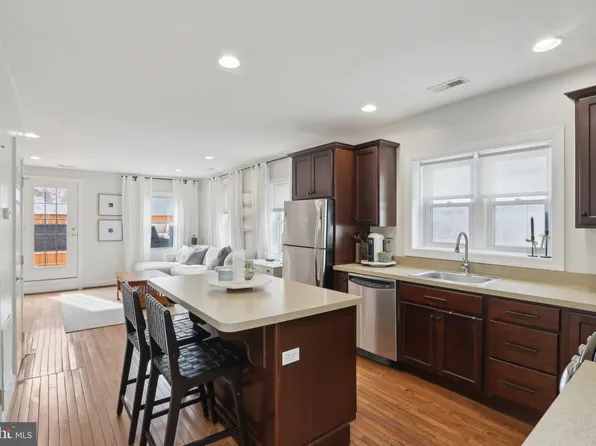 1232 South St APT C, Philadelphia, PA 19147