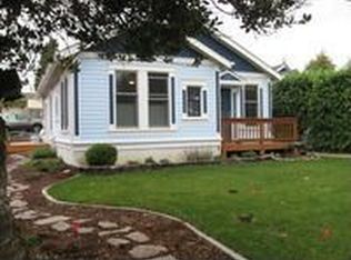 760 E 1st St, Coquille, OR 97423