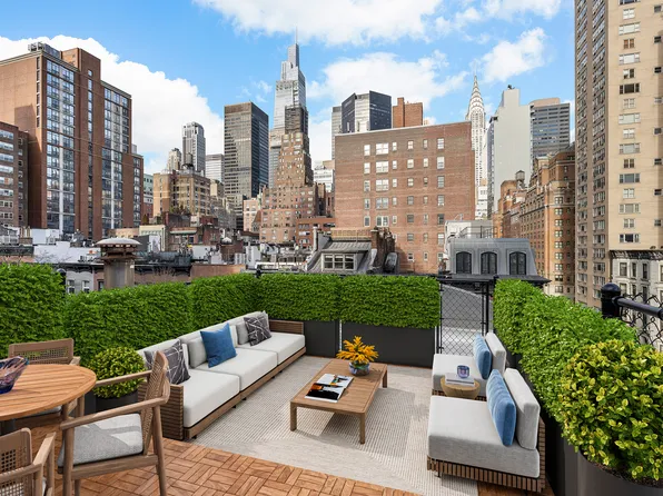 132 East 36th Street image 3 of 21