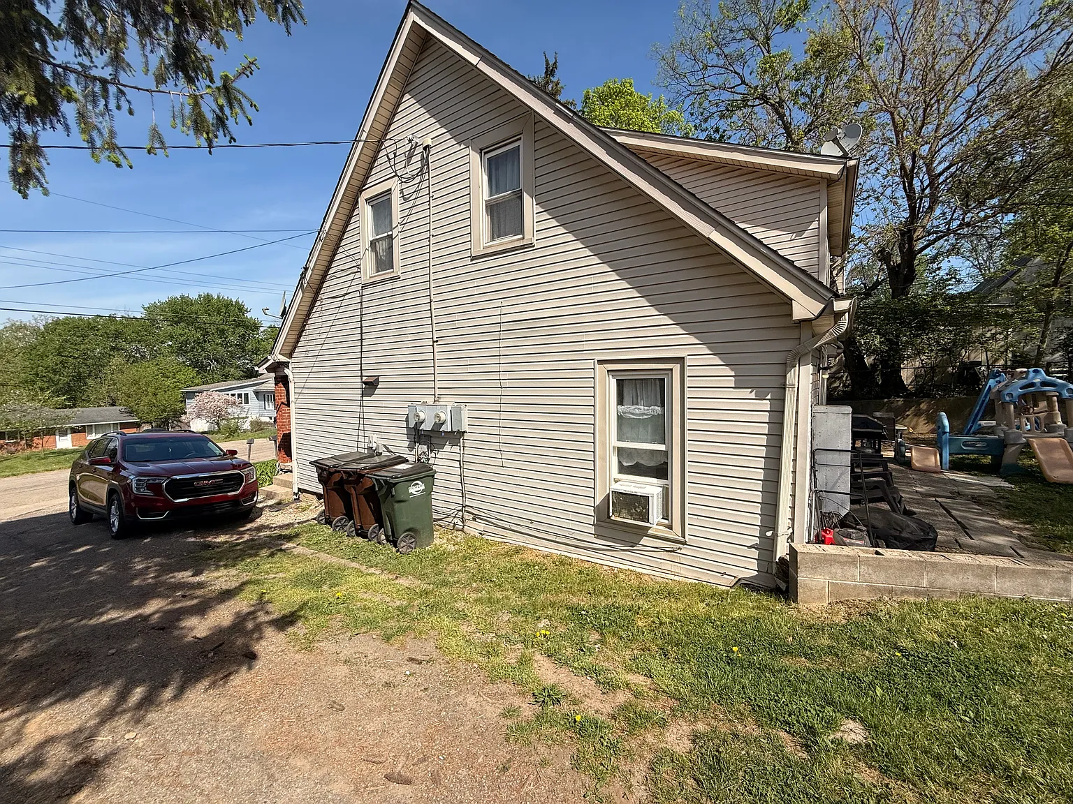 2 bed, 800 sqft, $1,000 — Photo 3
