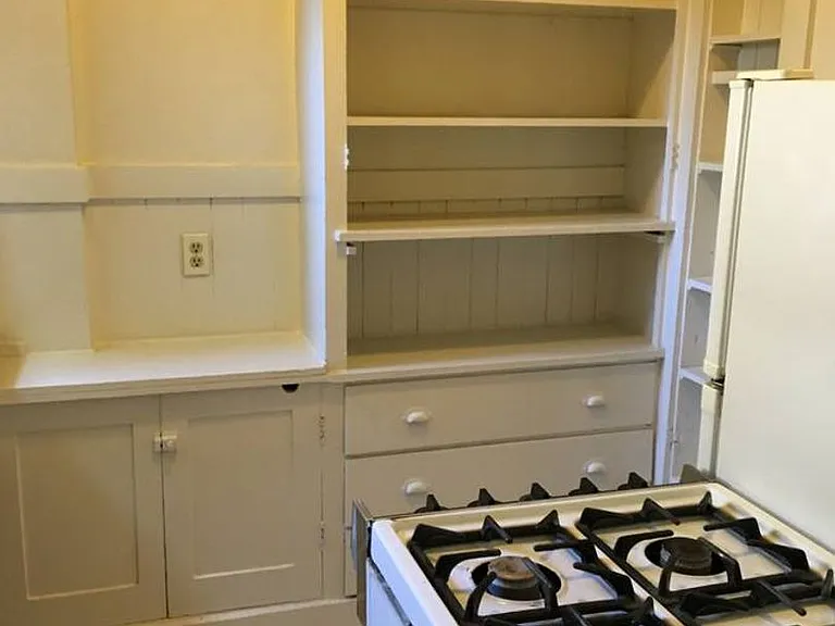 2642 Derby St #1 — Photo 4