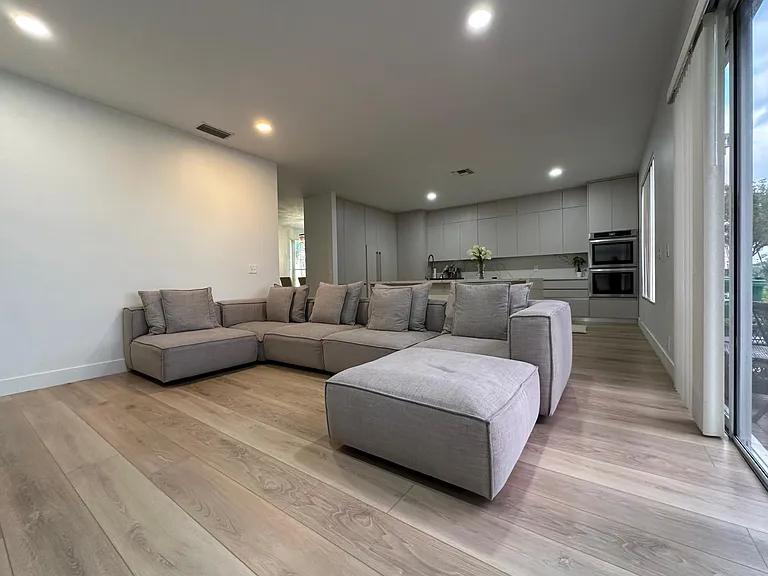 SW 148th Way — Photo 3