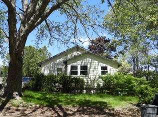 11 Monack Rd, Buzzards Bay, MA 02532