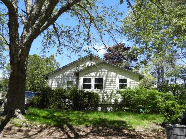 11 Monack Rd, Wareham, MA 02571