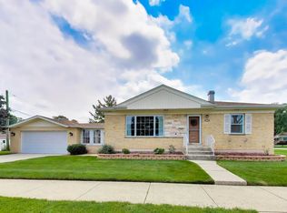 1601 Mayfair Ave, Westchester, IL 60154