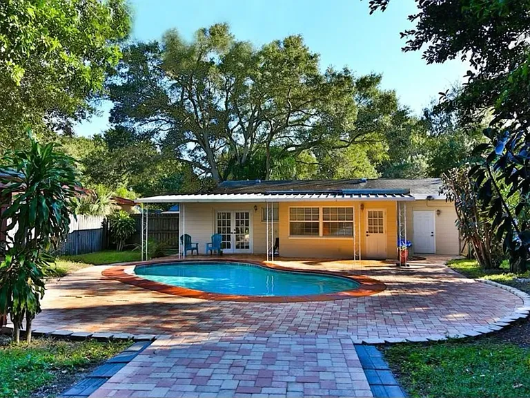 3925 W Bay View Ave — Photo 16