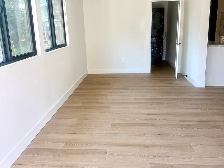 741 Valley View Ave — Photo 22