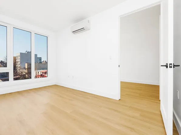 649 Hart Street image 1 of 18