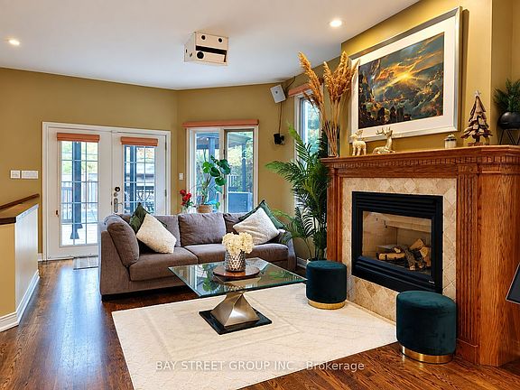 4th image of 111 Fred Varley Dr