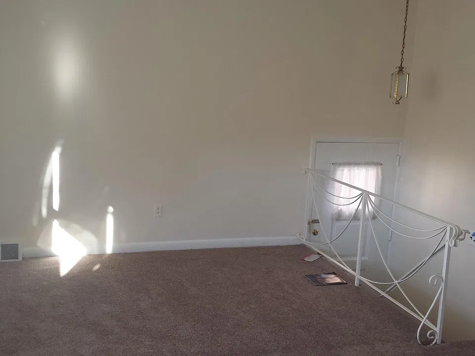 Living room /front door private enterance