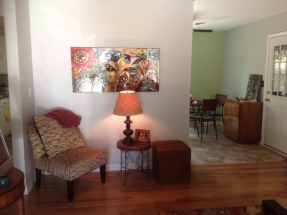 4th image of 3709 Columbia Dr
