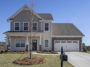 1386 Woods Ln, Jefferson, GA 30549