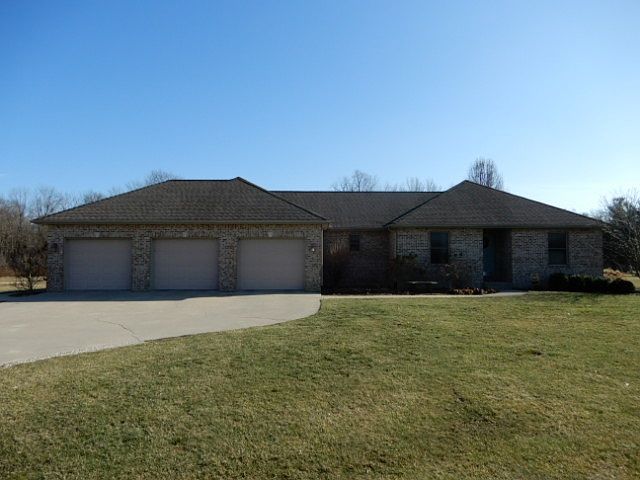 1st image of 700 Beechwood Dr