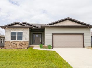 1718 Keybridge Way, Bloomington, IL 61704