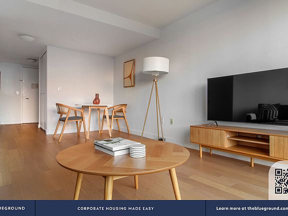 5th image of 130 W 15th St APT 10E