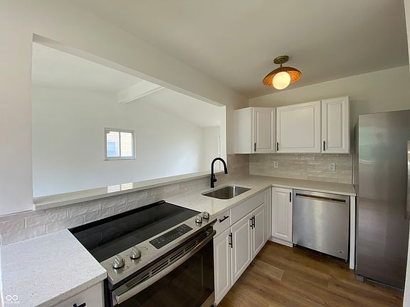 4th image of 2925 Baltimore Ave