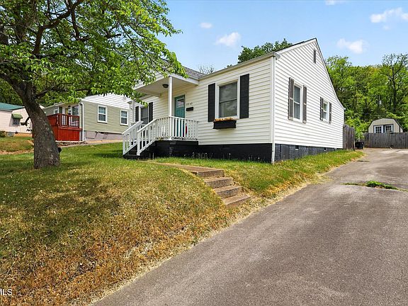 4th image of 2340 Hiwassee Dr