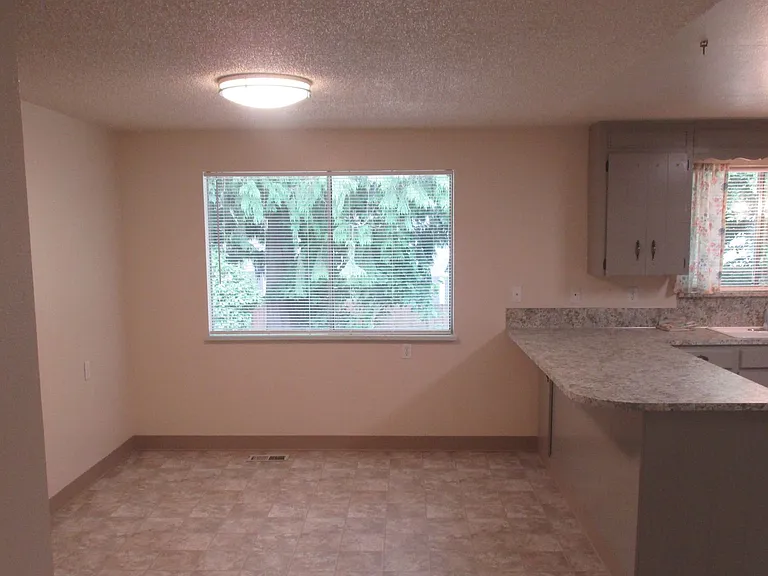 10621 140th Street Ct E — Photo 7