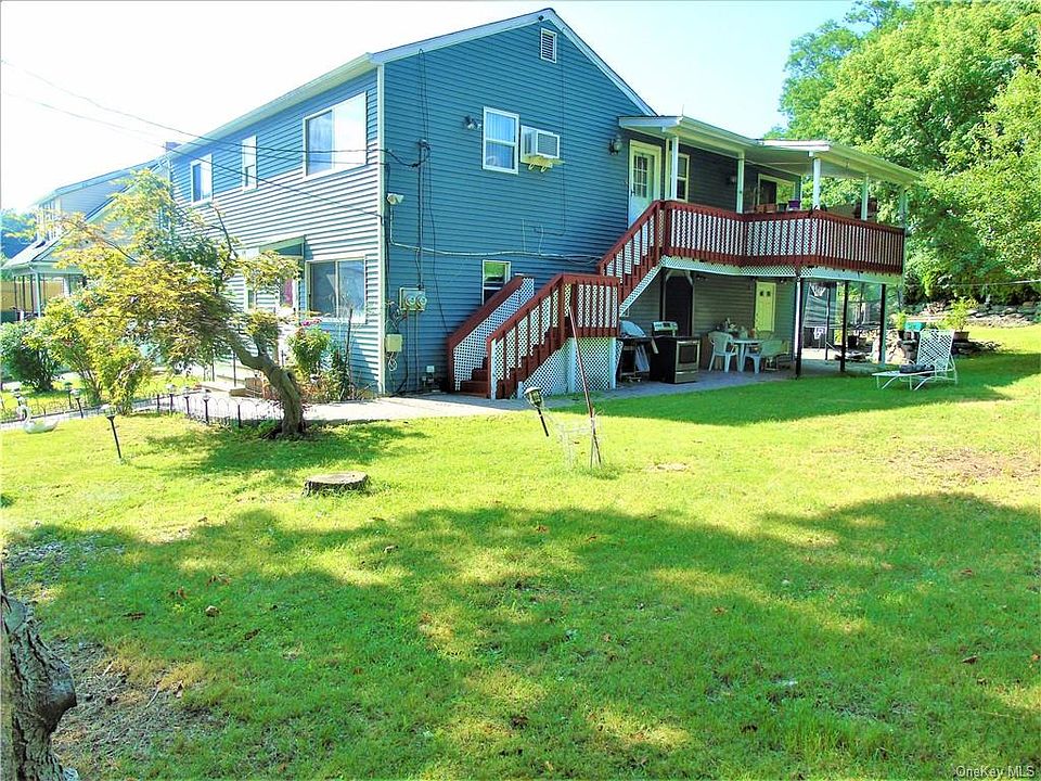 1st image of 15 Roanoke St #1
