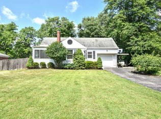4069 McLean Dr, Cincinnati, OH 45255
