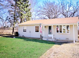 37083 N Lawrence Dr, Lake Villa, IL 60046
