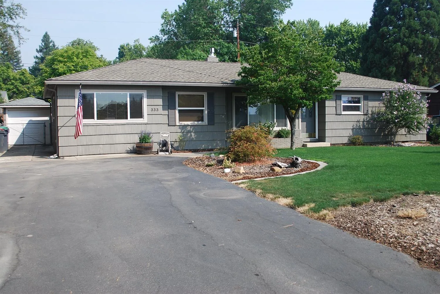 333 Lynnwood Ave photo 1
