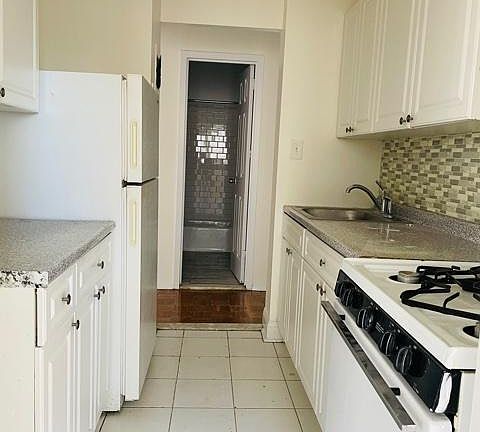 3rd image of 123 N 3rd Ave #4F